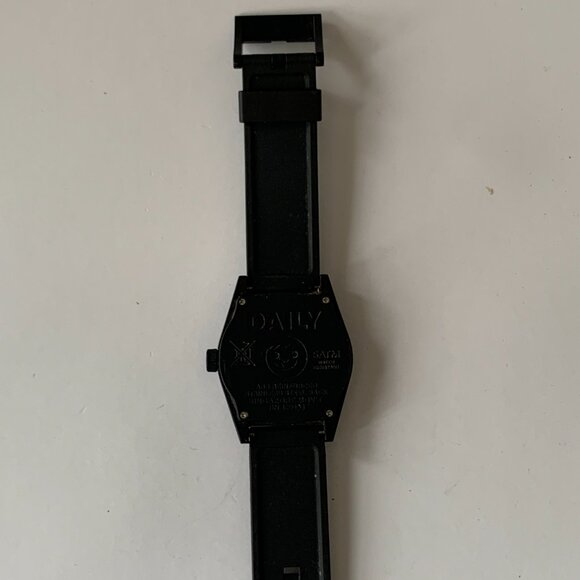 NEFF DAILY WATCH UNISEX BLACK BLUE 50M SILICONE BAND - Picture 7 of 8